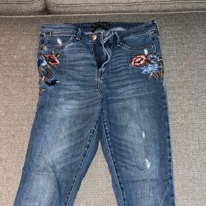 Abercrombie & Fitch Embroidered Blue Skinny Jeans Distressed